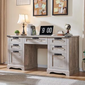 Why We Love the RedLemon 60″ Farmhouse Executive Desk